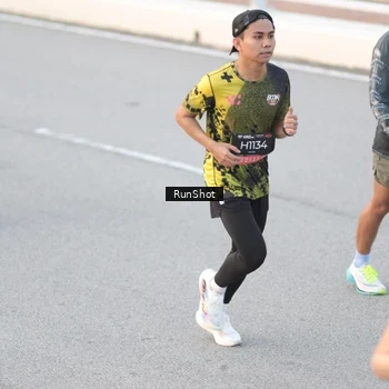Runner Photo 6816077