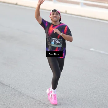 Runner Photo 6816085