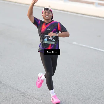 Runner Photo 6816087