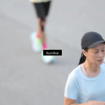 Runner Photo 6816117