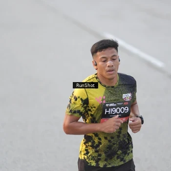 Runner Photo 6816142