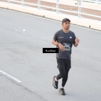 Runner Photo 6816170