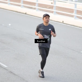 Runner Photo 6816171