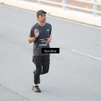 Runner Photo 6816175