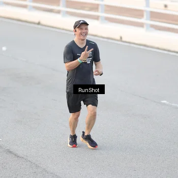 Runner Photo 6816188