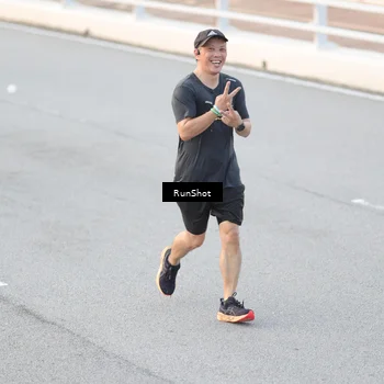 Runner Photo 6816189
