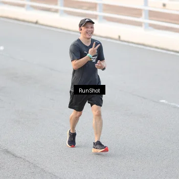 Runner Photo 6816191
