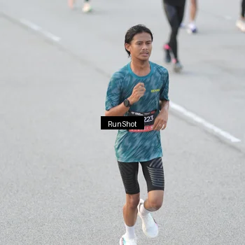 Runner Photo 6816201