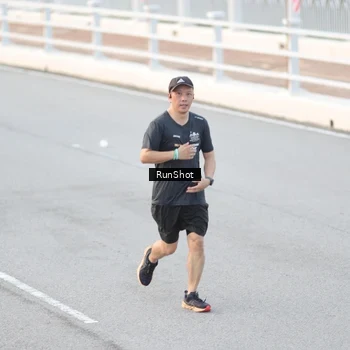 Runner Photo 6816204