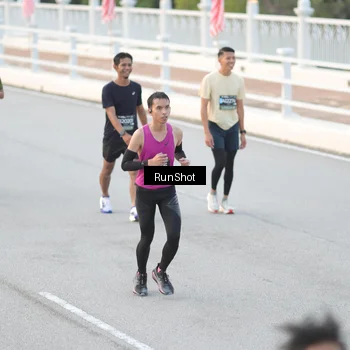 Runner Photo 6816211