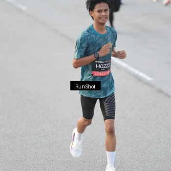 Runner Photo 6816213