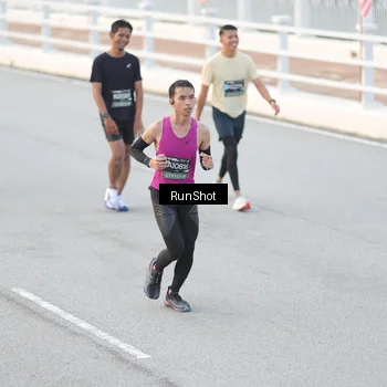 Runner Photo 6816217