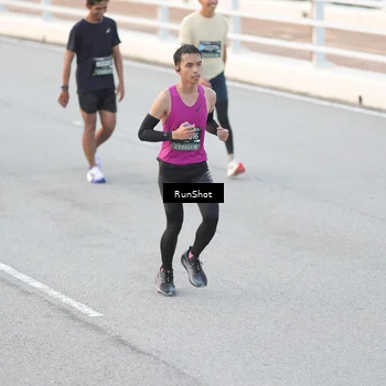 Runner Photo 6816224