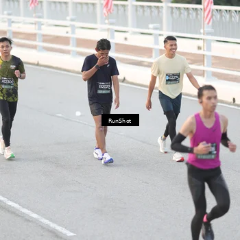 Runner Photo 6816232