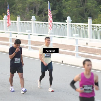 Runner Photo 6816237