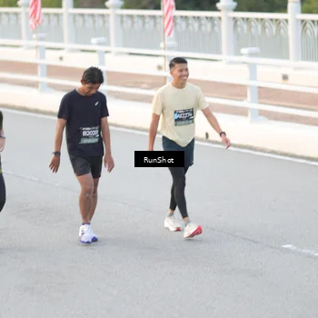 Runner Photo 6816239
