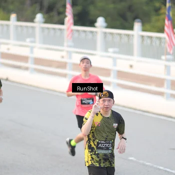 Runner Photo 6816292