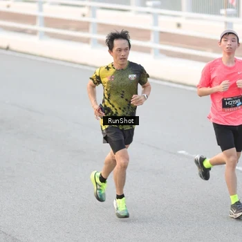Runner Photo 6816298
