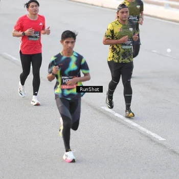 Runner Photo 6816312