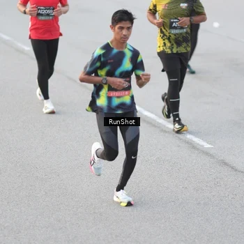 Runner Photo 6816313