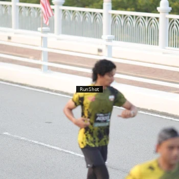 Runner Photo 6816341