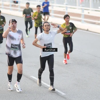 Runner Photo 6816361