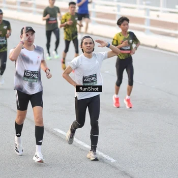 Runner Photo 6816362