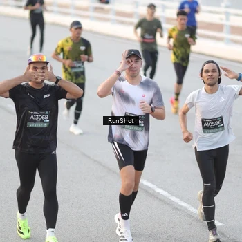 Runner Photo 6816364