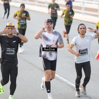 Runner Photo 6816367