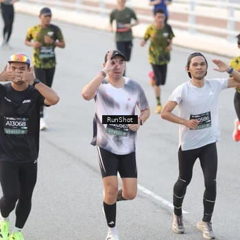 Runner Photo 6816368