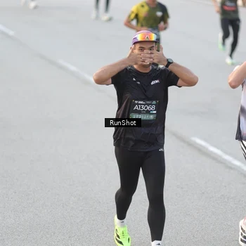 Runner Photo 6816373