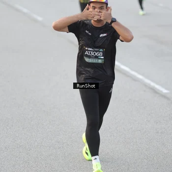 Runner Photo 6816385