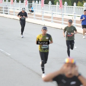 Runner Photo 6816387