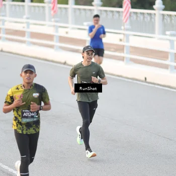 Runner Photo 6816402