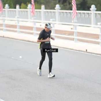 Runner Photo 6816414
