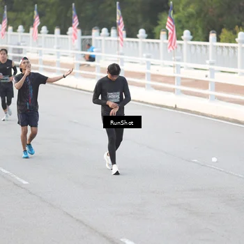 Runner Photo 6816418
