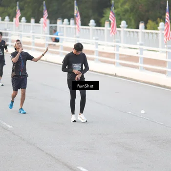 Runner Photo 6816422