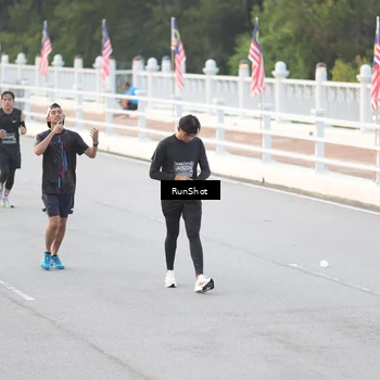 Runner Photo 6816423