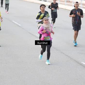 Runner Photo 6816439