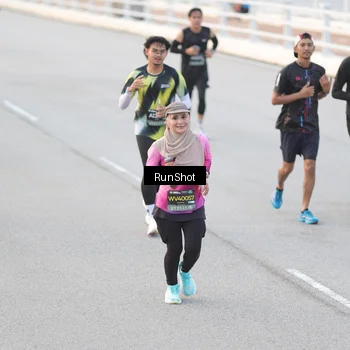 Runner Photo 6816444