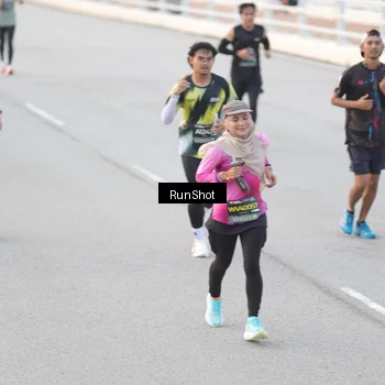 Runner Photo 6816446