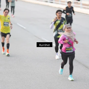 Runner Photo 6816447