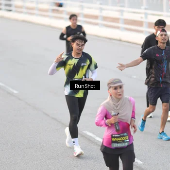 Runner Photo 6816460