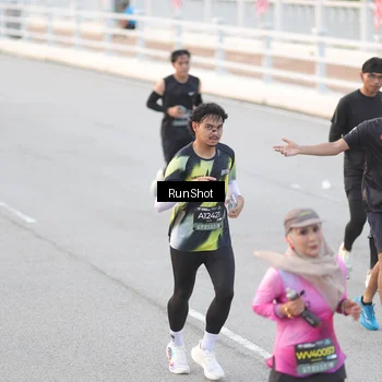 Runner Photo 6816463