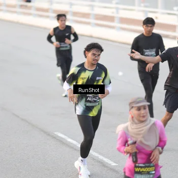 Runner Photo 6816464