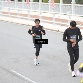 Runner Photo 6816477