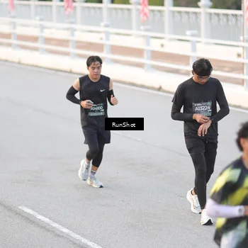 Runner Photo 6816478