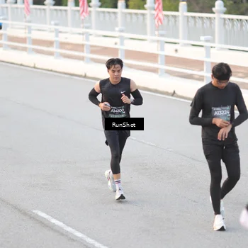 Runner Photo 6816479
