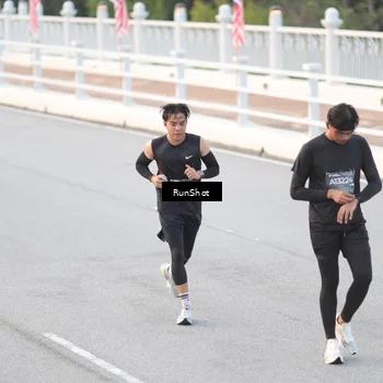 Runner Photo 6816480