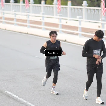 Runner Photo 6816484